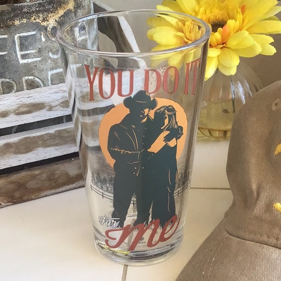 ‘Yellowstone’ Embroidered Baseball Cap/Tumbler Combo - Picture 7 of 9